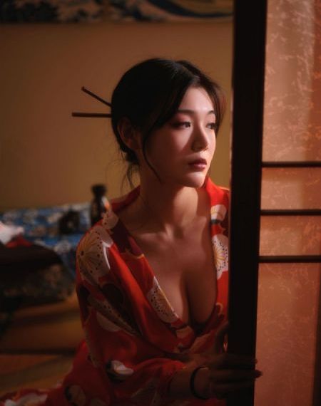 大乳女喂男人吃奶_HD完整版观看