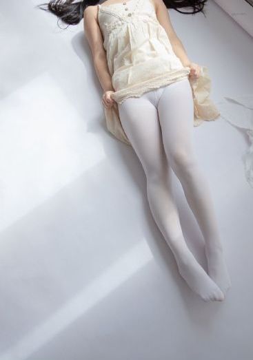 关秀媚三级露全乳视频在_超清在线播放观看